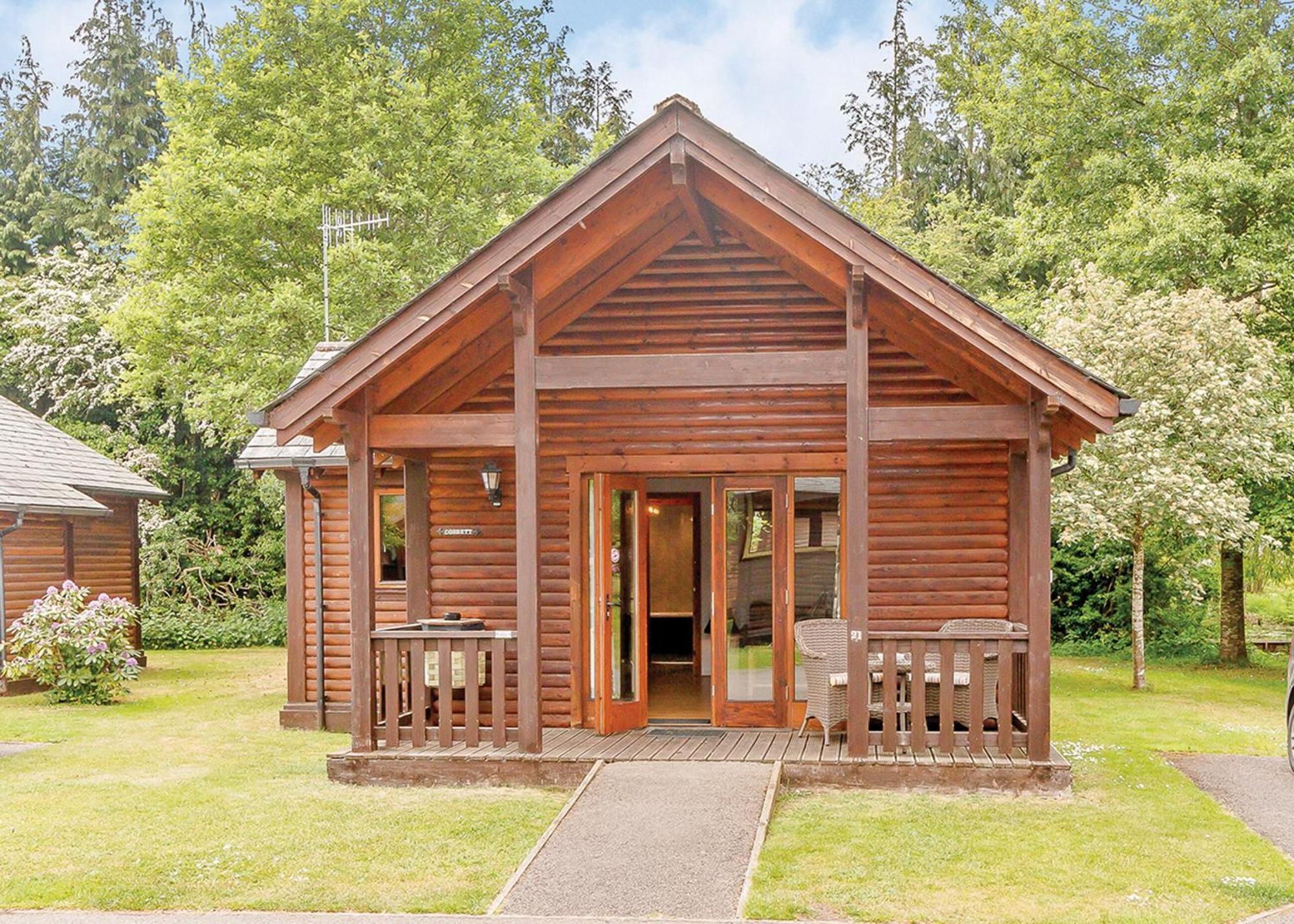 Tilford Woods Lodge Retreat Farnham  Exterior photo